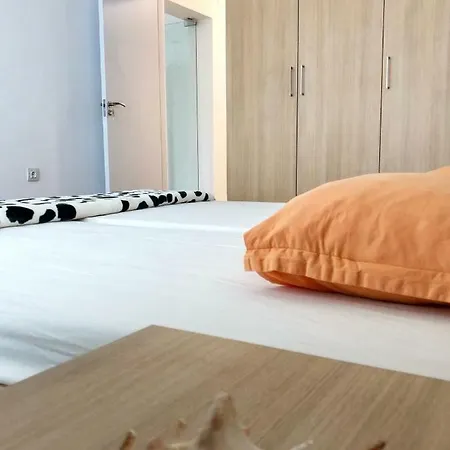 Luxury Sea View Bulldog Place Апартаменты *