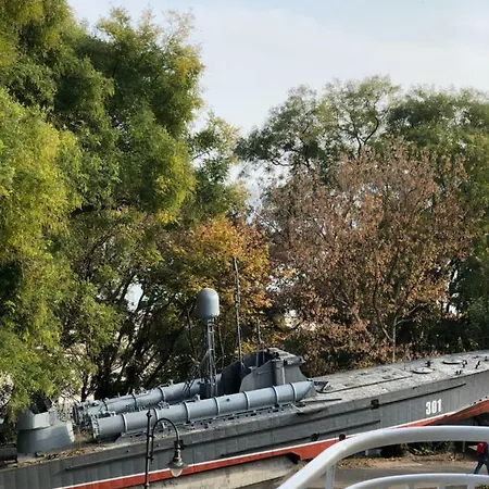 Апартаменты Luxury Sea View Bulldog Place *