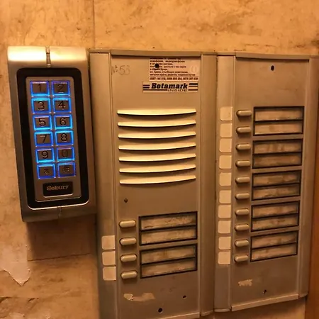 Luxury Sea View Bulldog Place