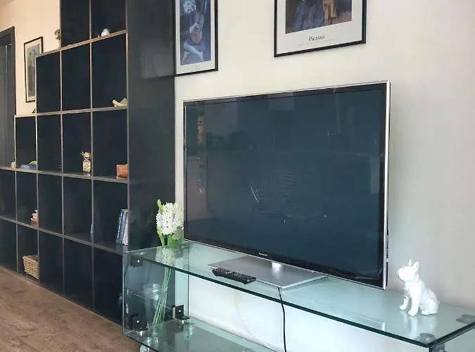 Luxury Sea View Bulldog Place Апартамент Варна