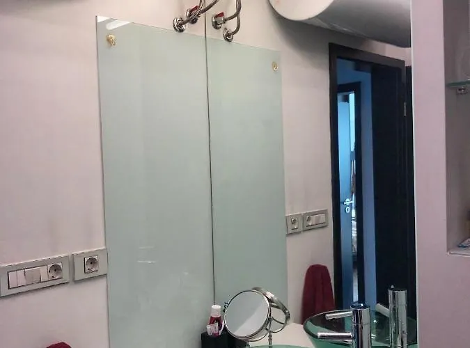 Апартамент Luxury Sea View Bulldog Place