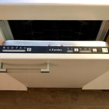 Apartment Luxury Sea View Bulldog Place