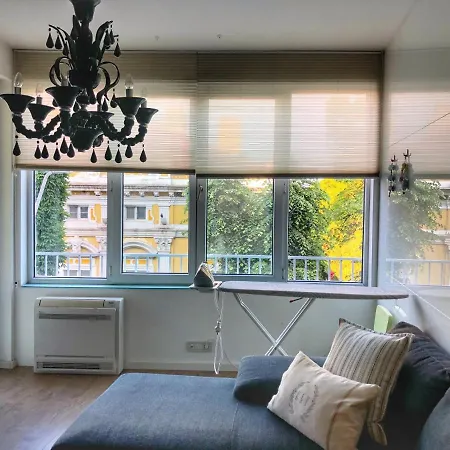 Apartment Luxury Sea View Bulldog Place Warna