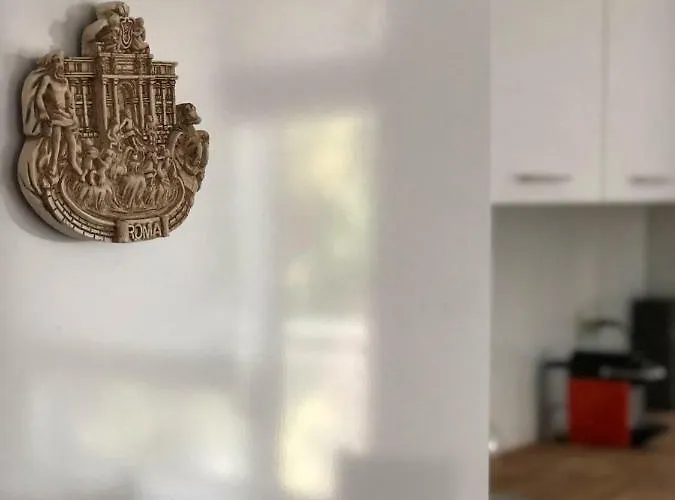 Апартаменти Luxury Sea View Bulldog Place